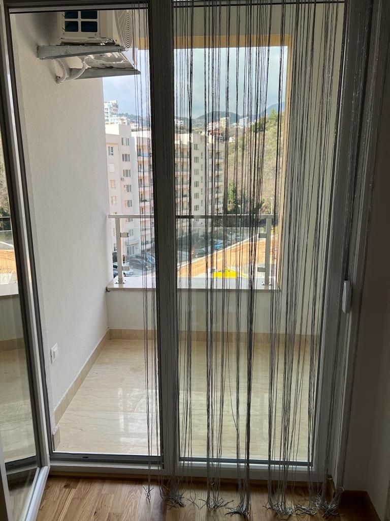 Appartement à Becici, Monténégro, 37 m² - image 1