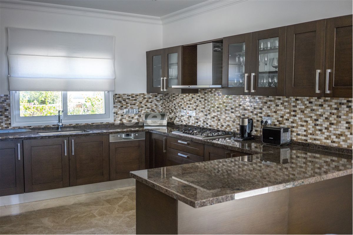 Villa in Esentepe, Cyprus, 180 m² - picture 8