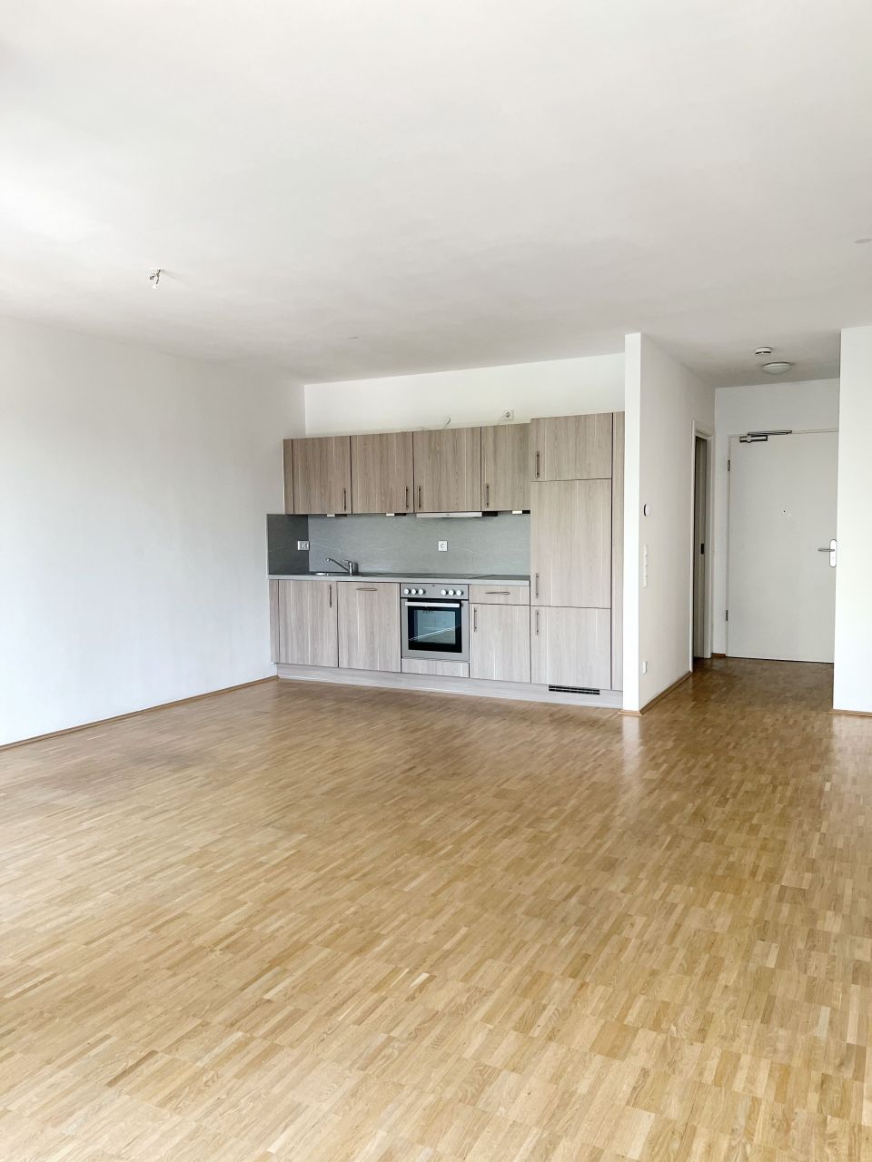 Flat in Munich, Germany, 42 m² - picture 1