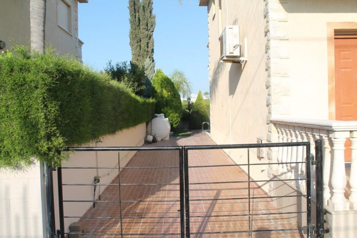 House in Limassol, Cyprus, 120 m² - picture 1
