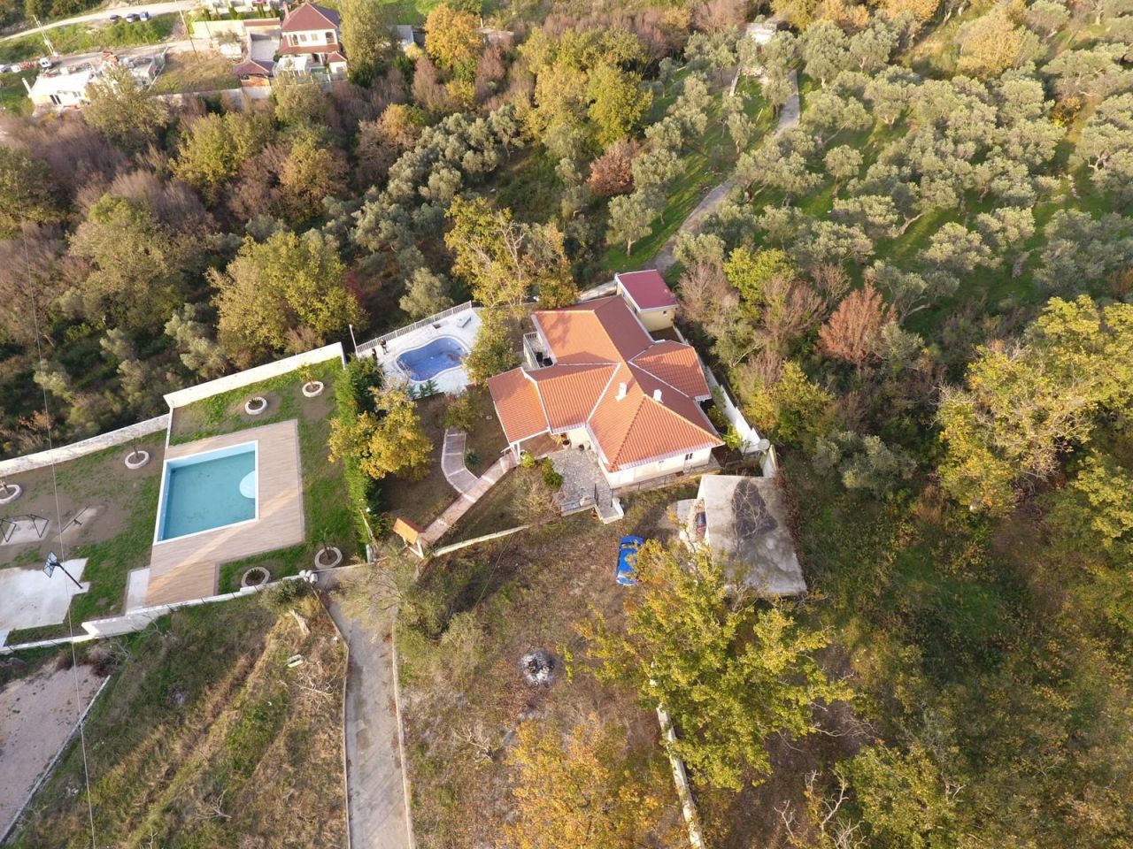Villa in Bar, Montenegro, 264 m² - picture 3