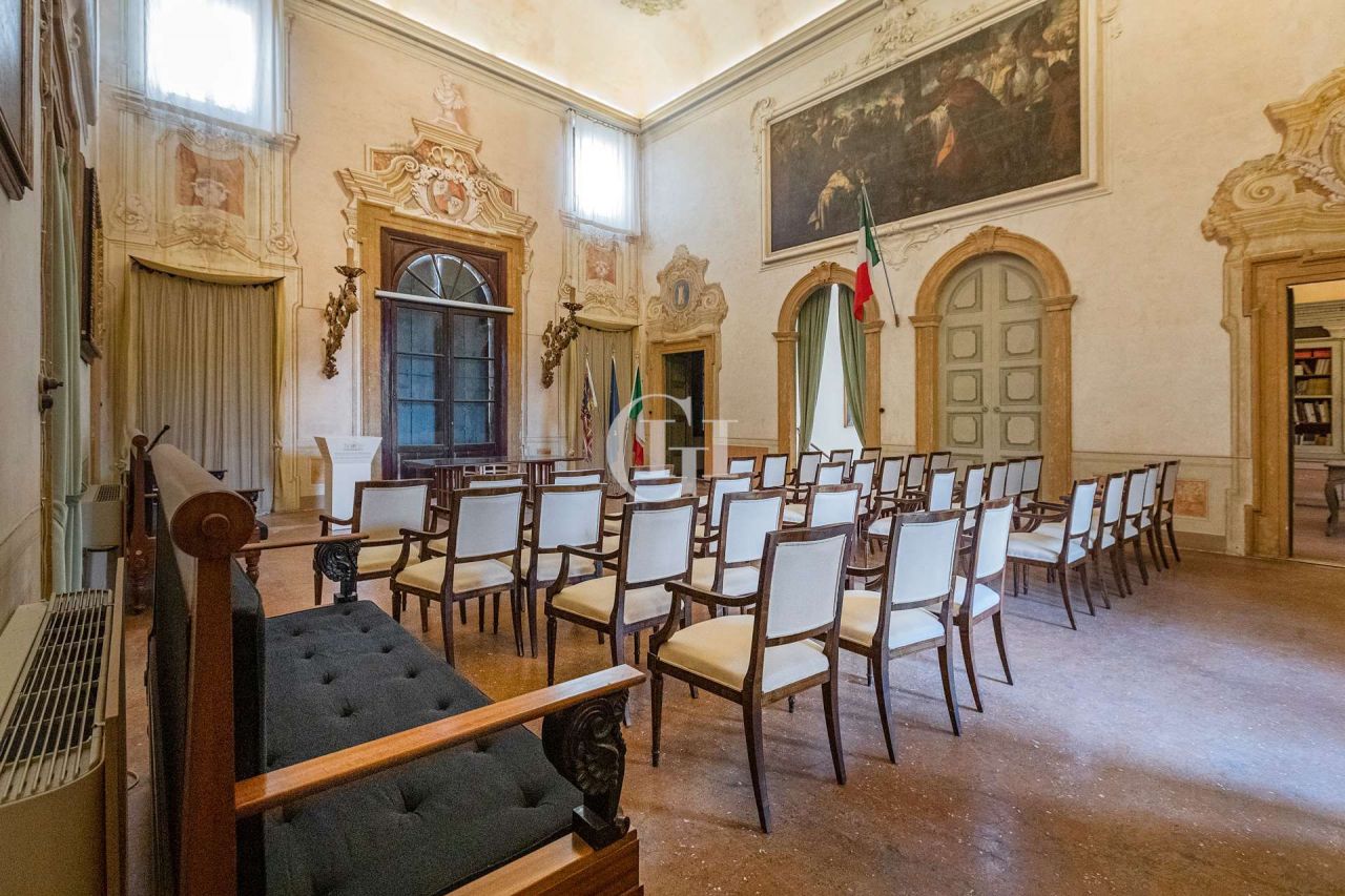 Landgut in Verona, Italien, 2 300 m² - Foto 14