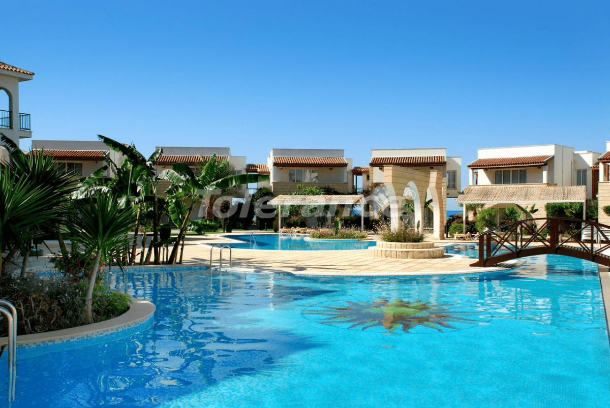 Villa à Famagouste, Chypre, 200 m² - image 1