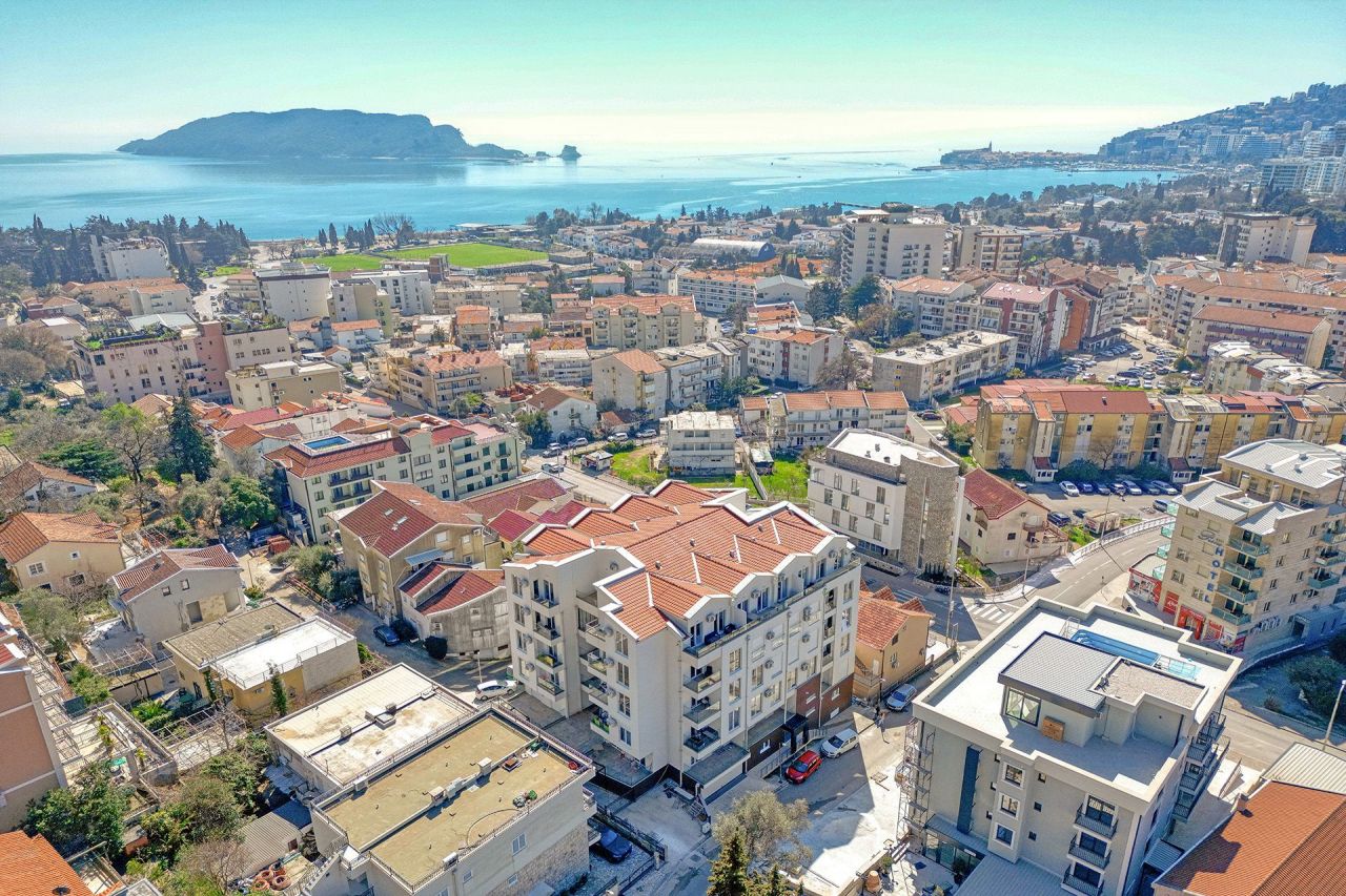 Wohnung in Budva, Montenegro, 63 m² - Foto 1