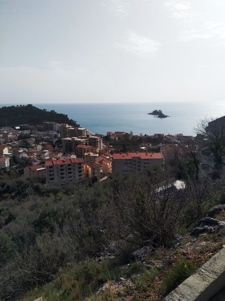 Terrain à Petrovac, Monténégro, 2 000 m² - image 1