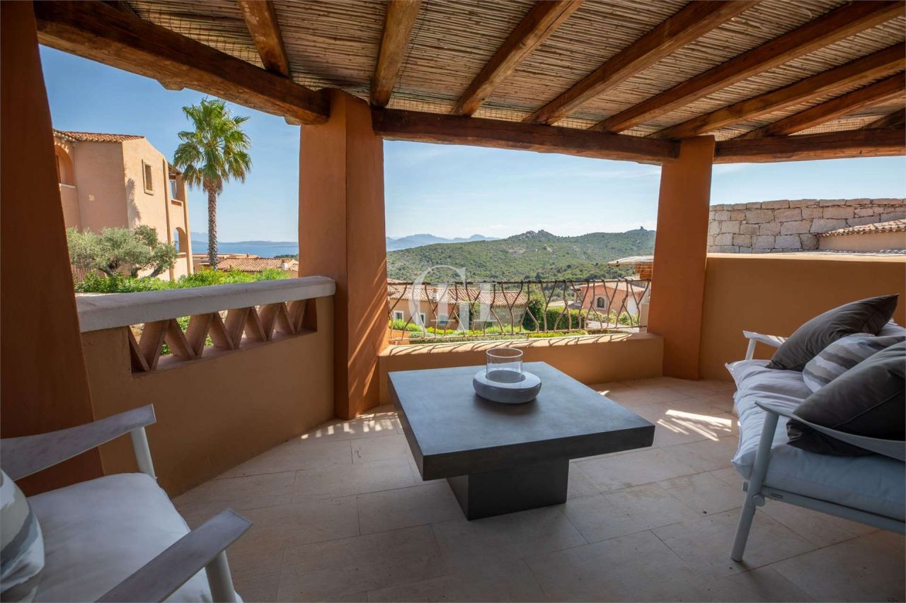 Villa in Porto Cervo, Italy, 194 m² - picture 2