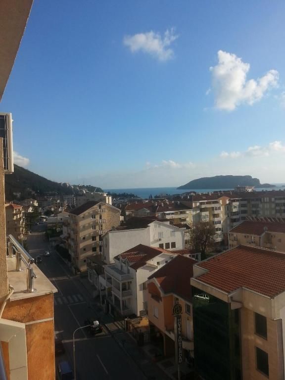 Appartement à Budva, Monténégro, 70 m² - image 1