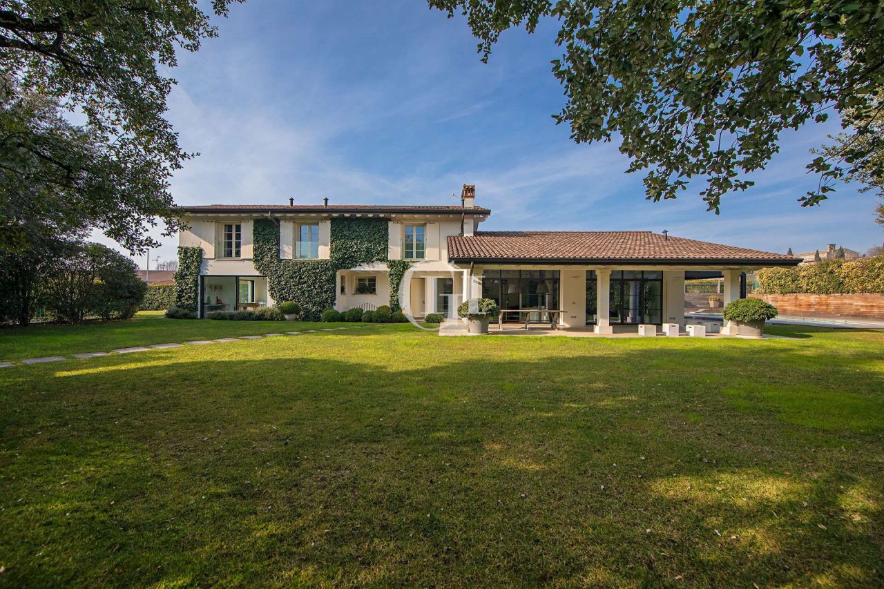 Villa in Gardasee, Italien, 473 m² - Foto 1