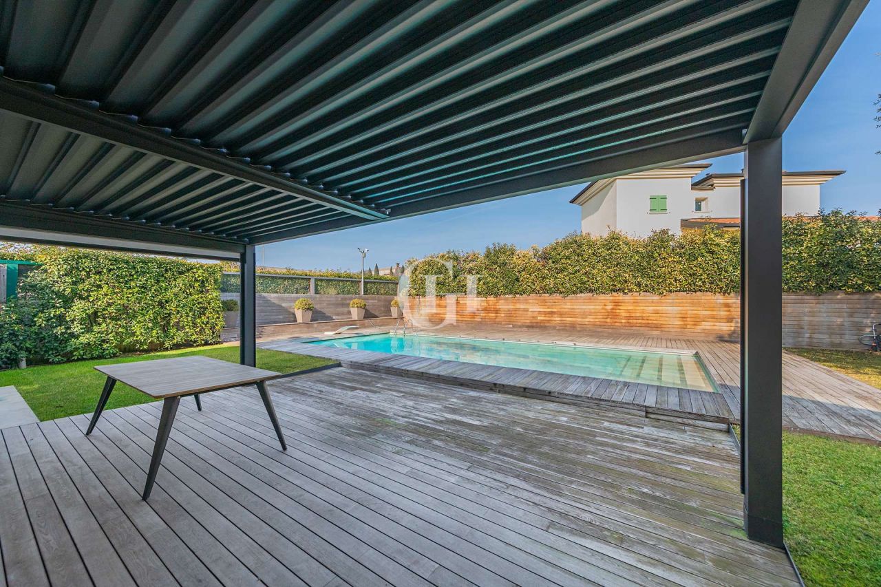 Villa par le Lac de Garde, Italie, 473 m² - image 9