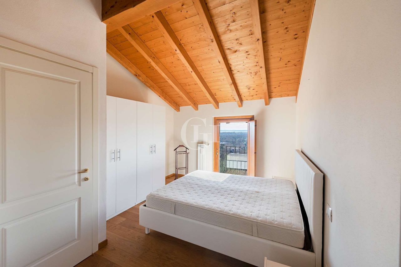 Villa on Lake Garda, Italy, 147 m² - picture 11