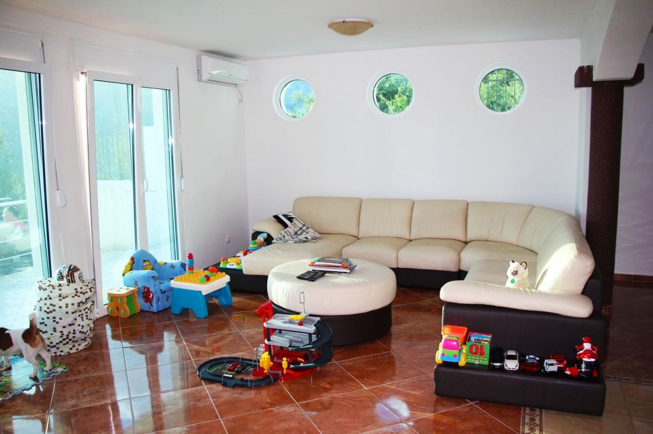 Villa in Bar, Montenegro, 366 m² - picture 14