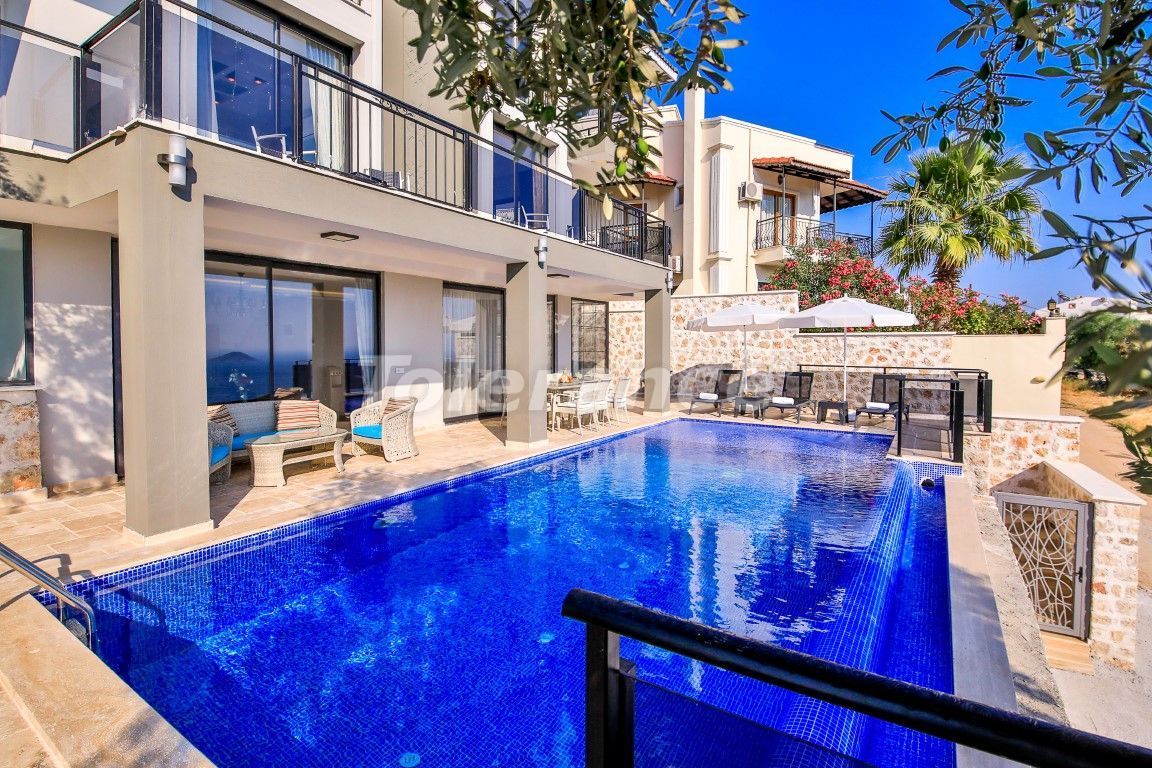 Villa à Kalkan, Turquie, 250 m² - image 2