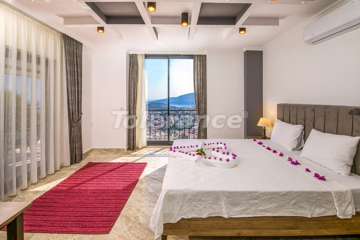 Villa à Kalkan, Turquie, 250 m² - image 17