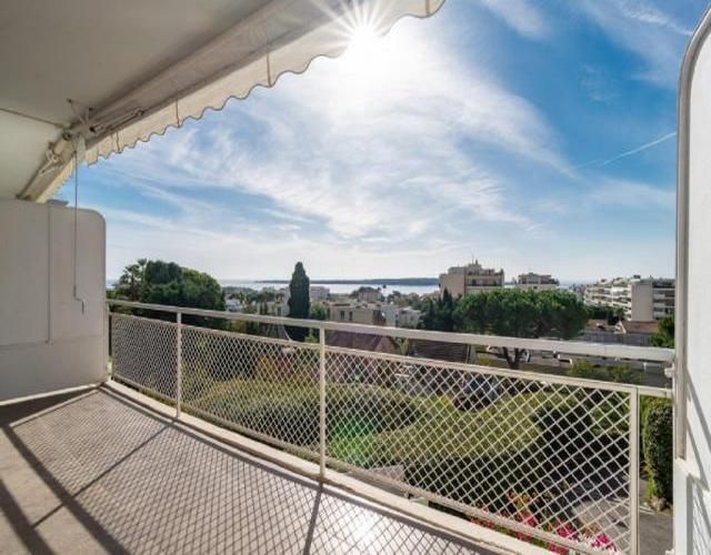 Appartement à Cannes, France, 64 m² - image 1