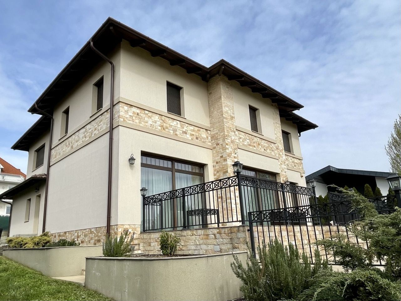 Cottage in Heviz, Hungary, 274 m² - picture 2