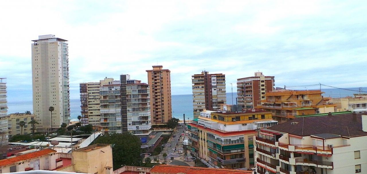 Flat in Benidorm, Spain, 158 m² - picture 1