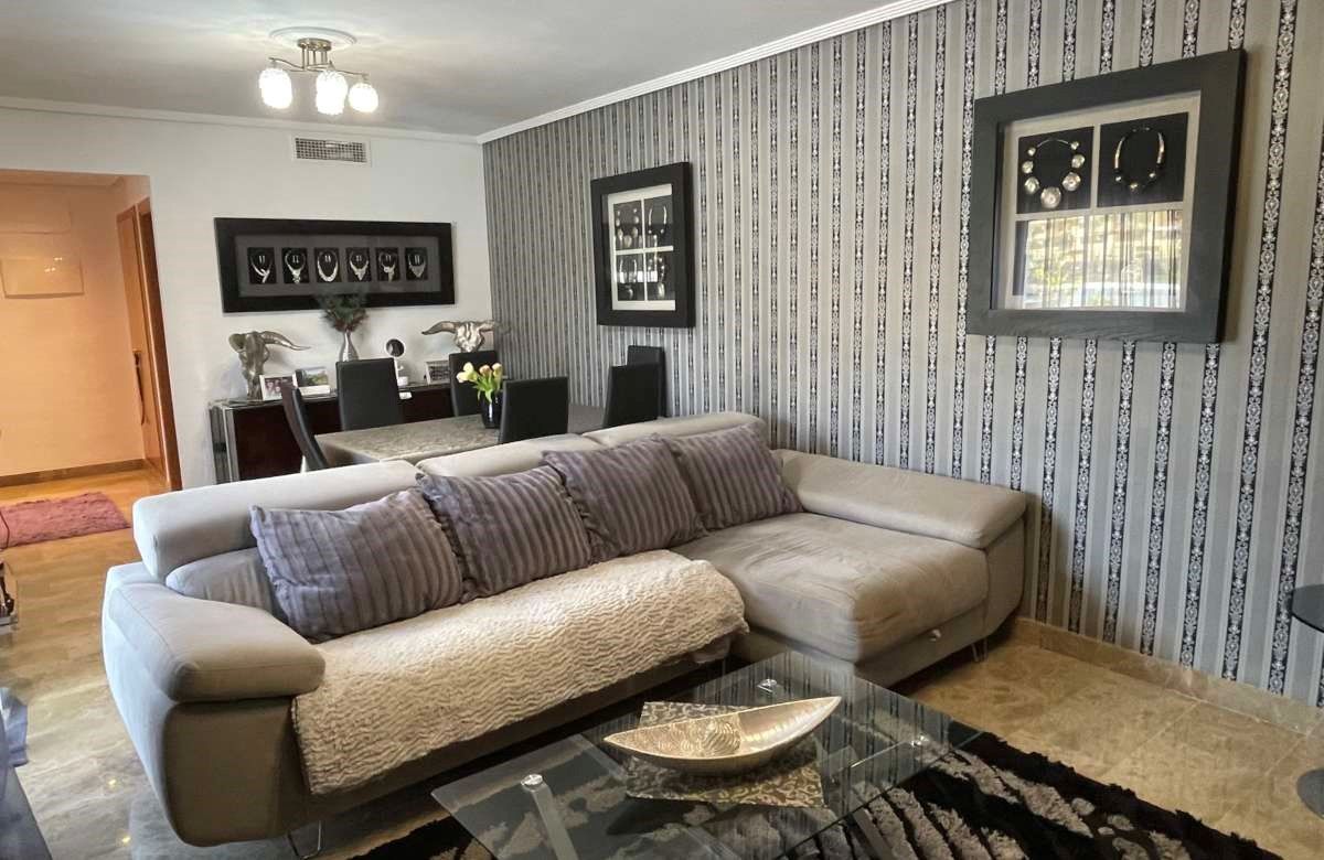 Appartamento a Estepona, Spagna, 118 m² - foto 2