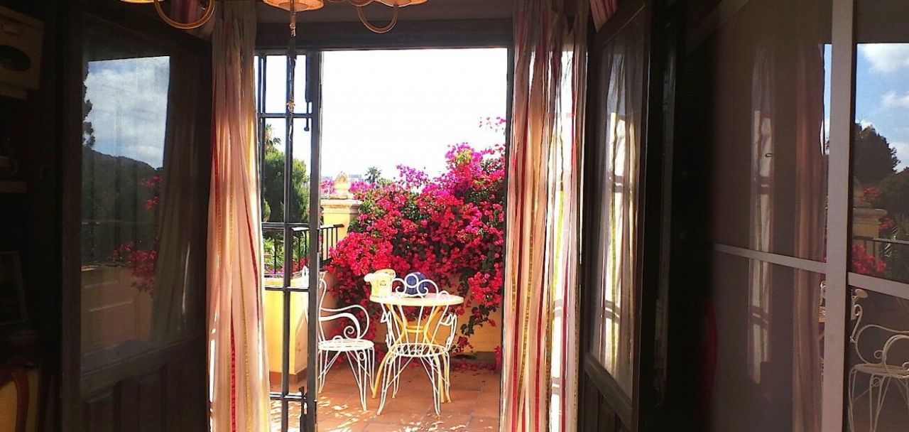 Haus in Alicante, Spanien, 700 m² - Foto 4