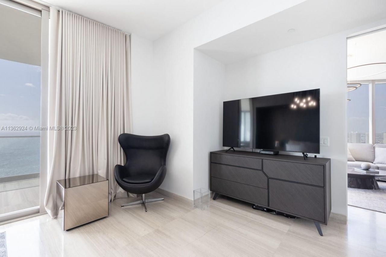 Piso en Miami, Estados Unidos, 150 m² - imagen 5