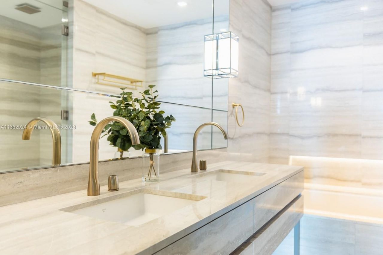 Piso en Miami, Estados Unidos, 150 m² - imagen 6