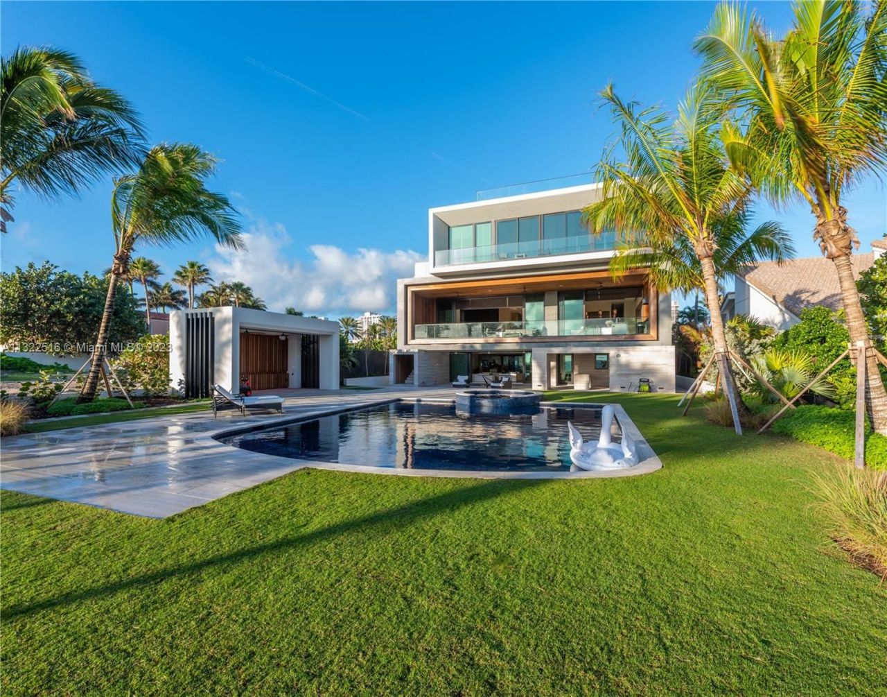 Villa en Miami, Estados Unidos, 1 000 m² - imagen 2