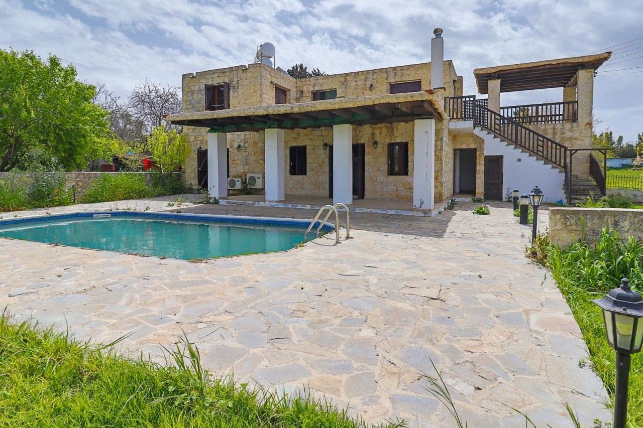 Villa à Paphos, Chypre, 180 m² - image 1