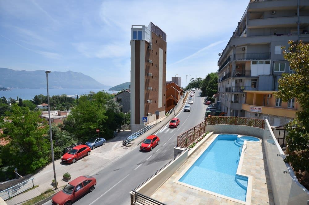 Hotel en Budva, Montenegro, 607 m² - imagen 2