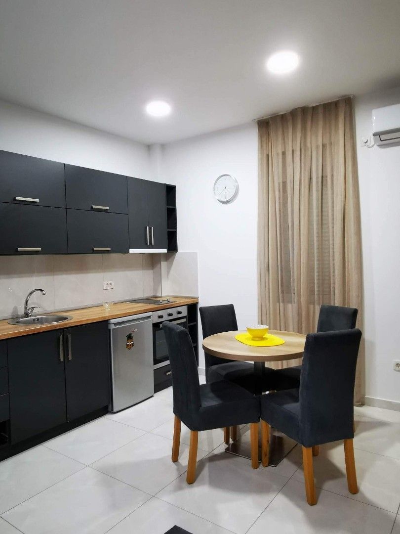 Hotel in Budva, Montenegro - picture 2