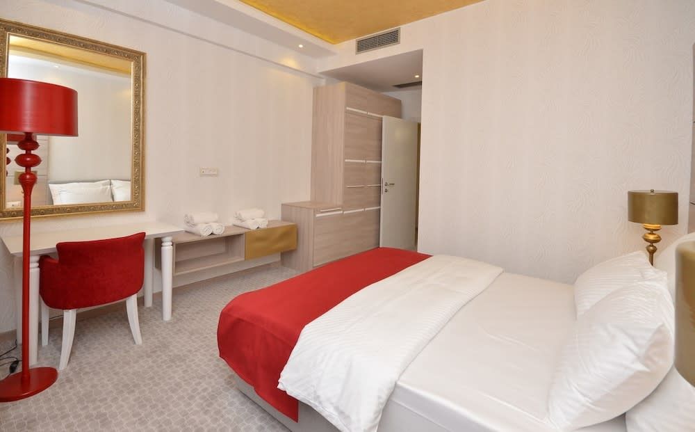 Hotel en Budva, Montenegro, 607 m² - imagen 4