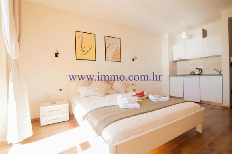 Hotel on Brac, Croatia, 1 150 m² - picture 8