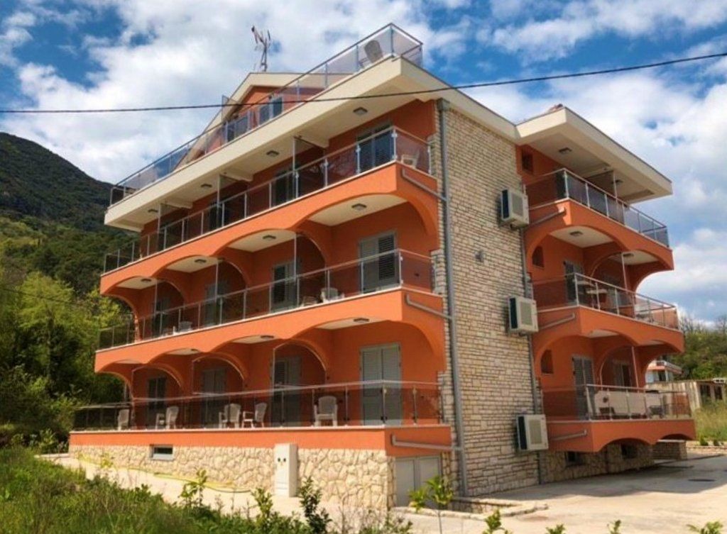 Hotel en Herceg-Novi, Montenegro, 600 m² - imagen 1