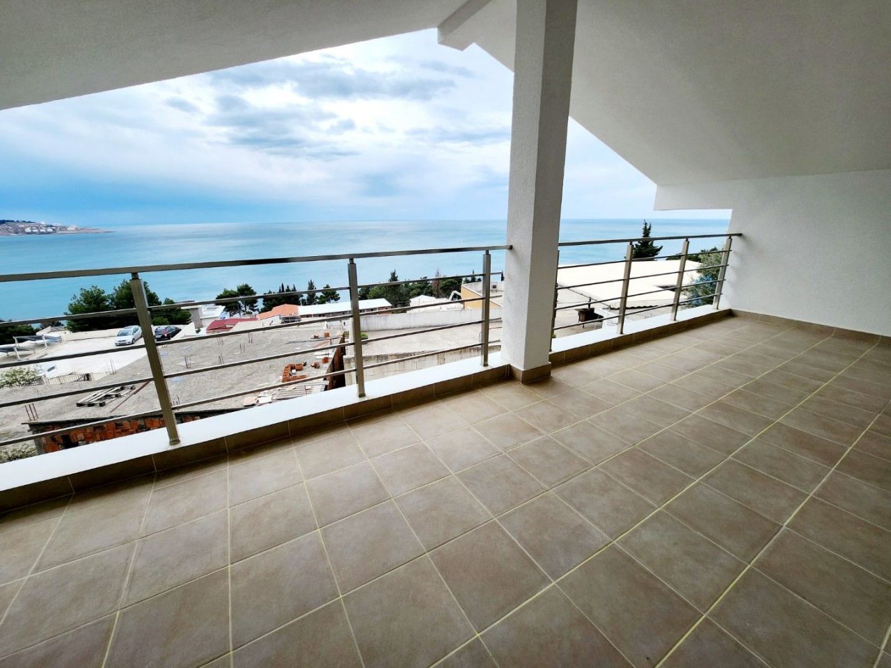 Casa en el Bar, Montenegro, 205 m² - imagen 2