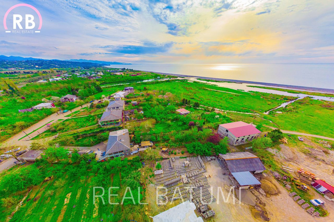 Terreno en Batumi, Georgia, 1 500 m² - imagen 1