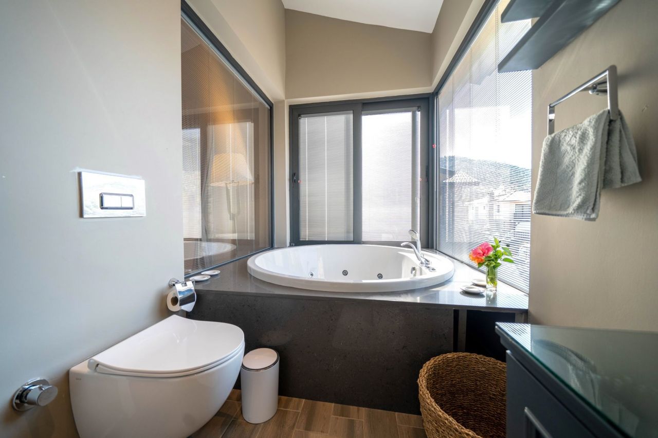 Villa in Fethiye, Turkey, 335 m² - picture 8