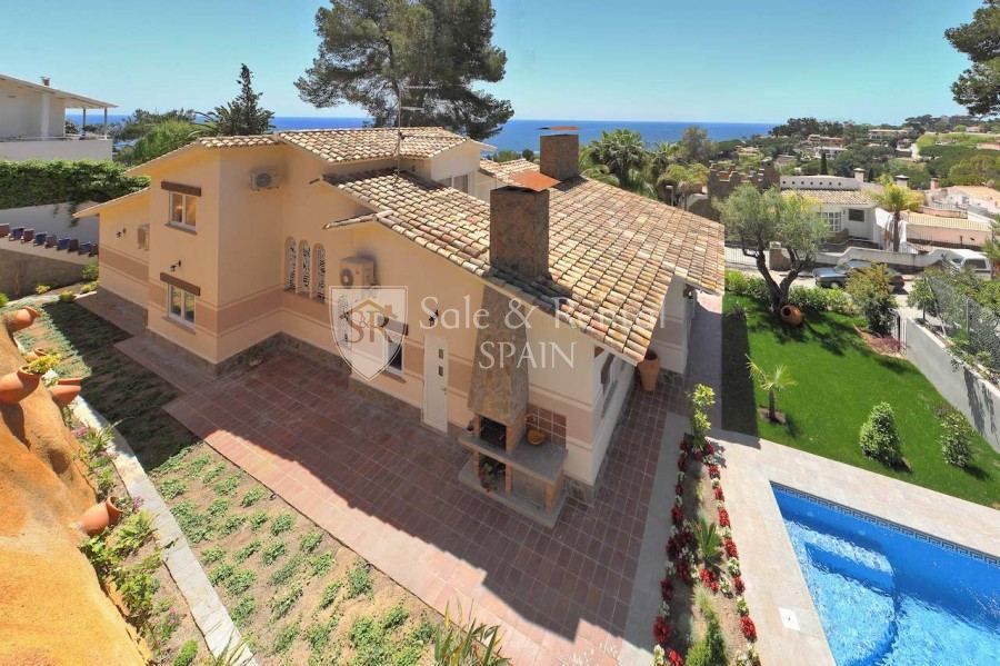 Villa à Blanes, Espagne, 340 m² - image 1