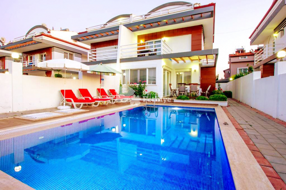 Villa à Fethiye, Turquie, 150 m² - image 1