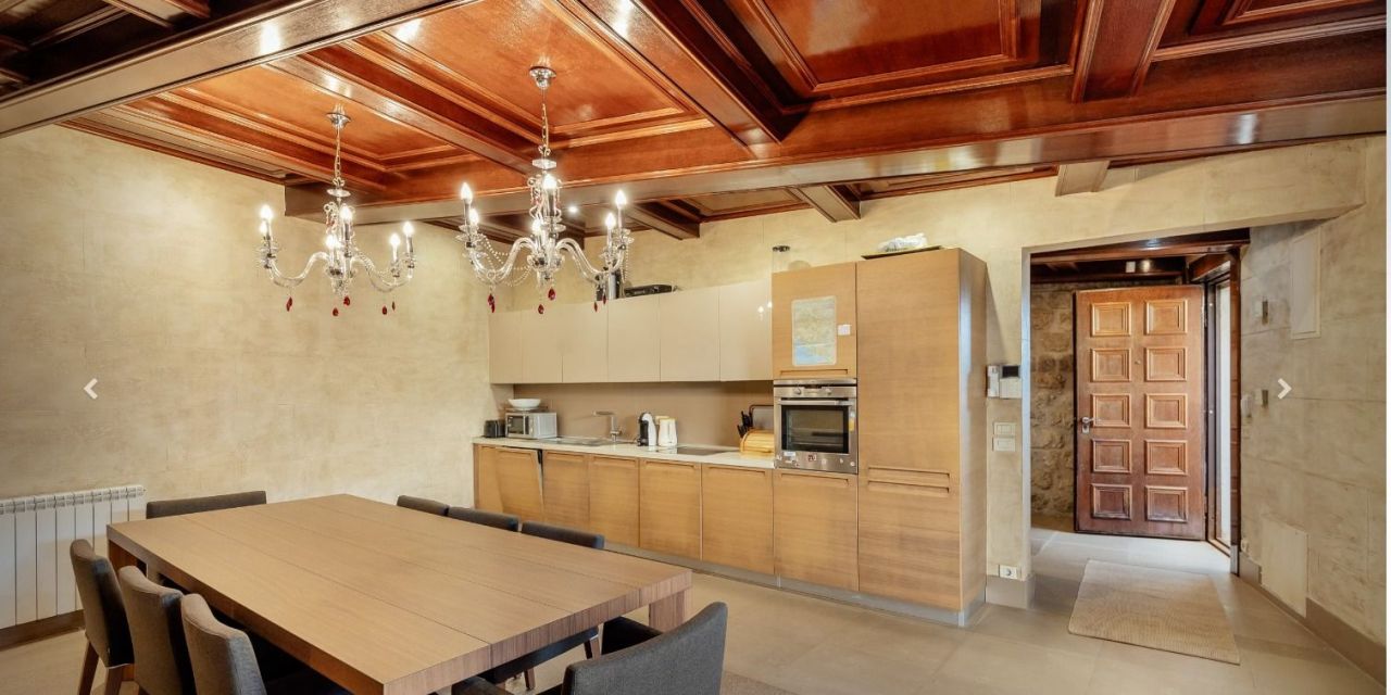 Villa a Dobrota, Montenegro, 246 m² - foto 11