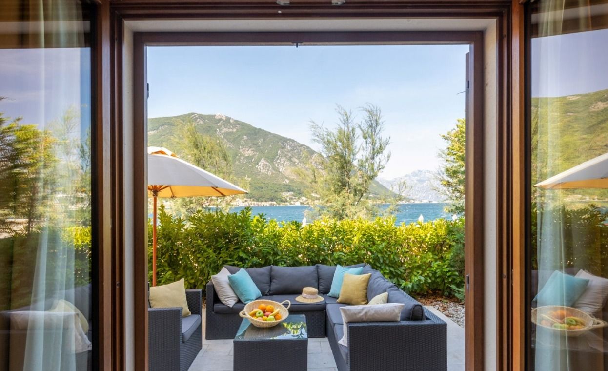 Villa in Dobrota, Montenegro, 198 m² - picture 11