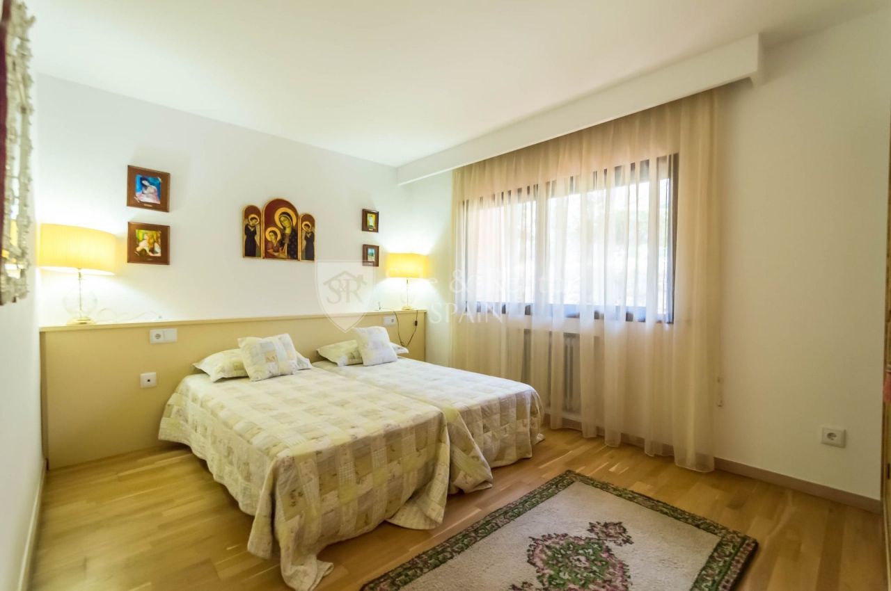 Cottage in Lloret de Mar, Spain, 450 m² - picture 17