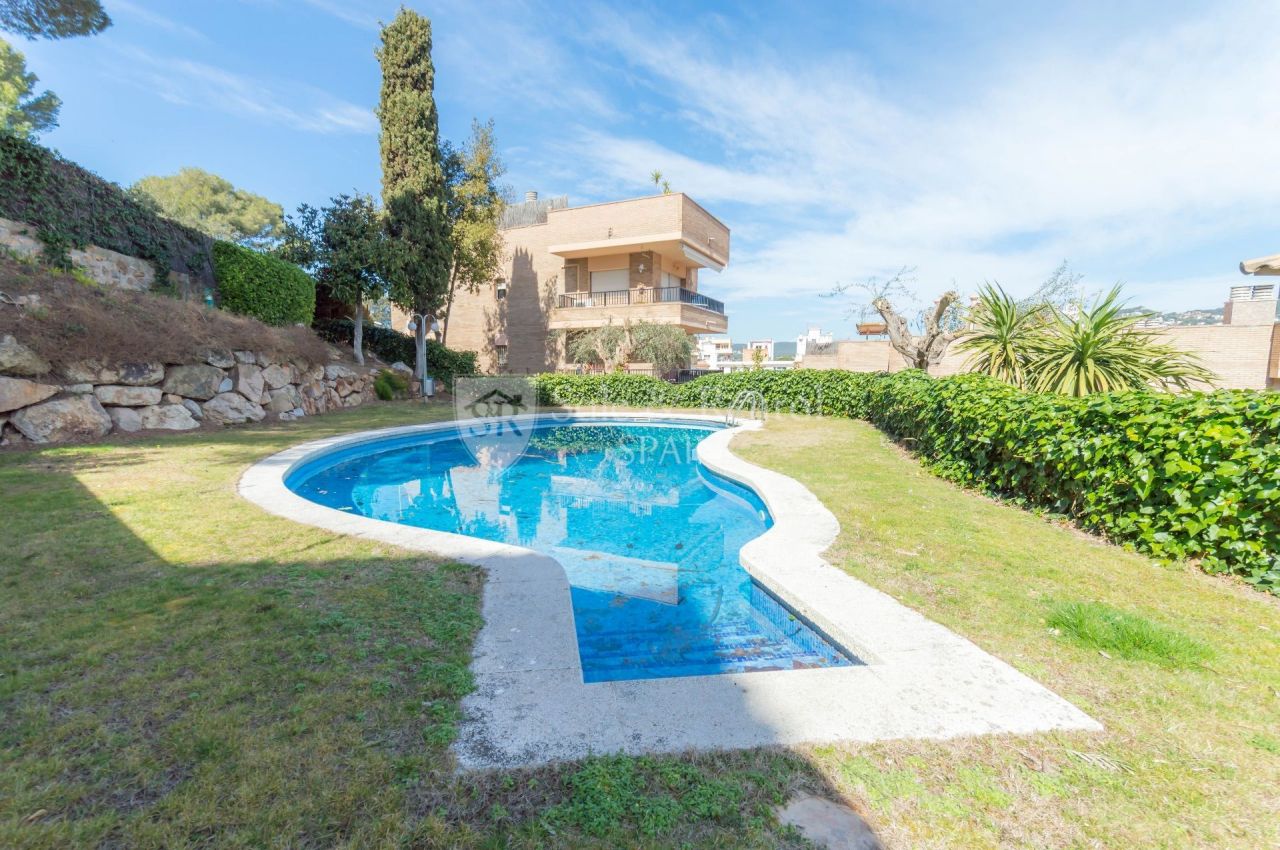 Cottage in Lloret de Mar, Spain, 450 m² - picture 18