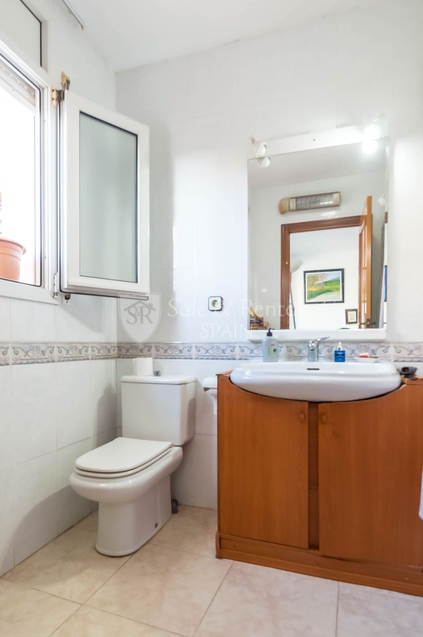 Cottage à Blanes, Espagne, 111 m² - image 12