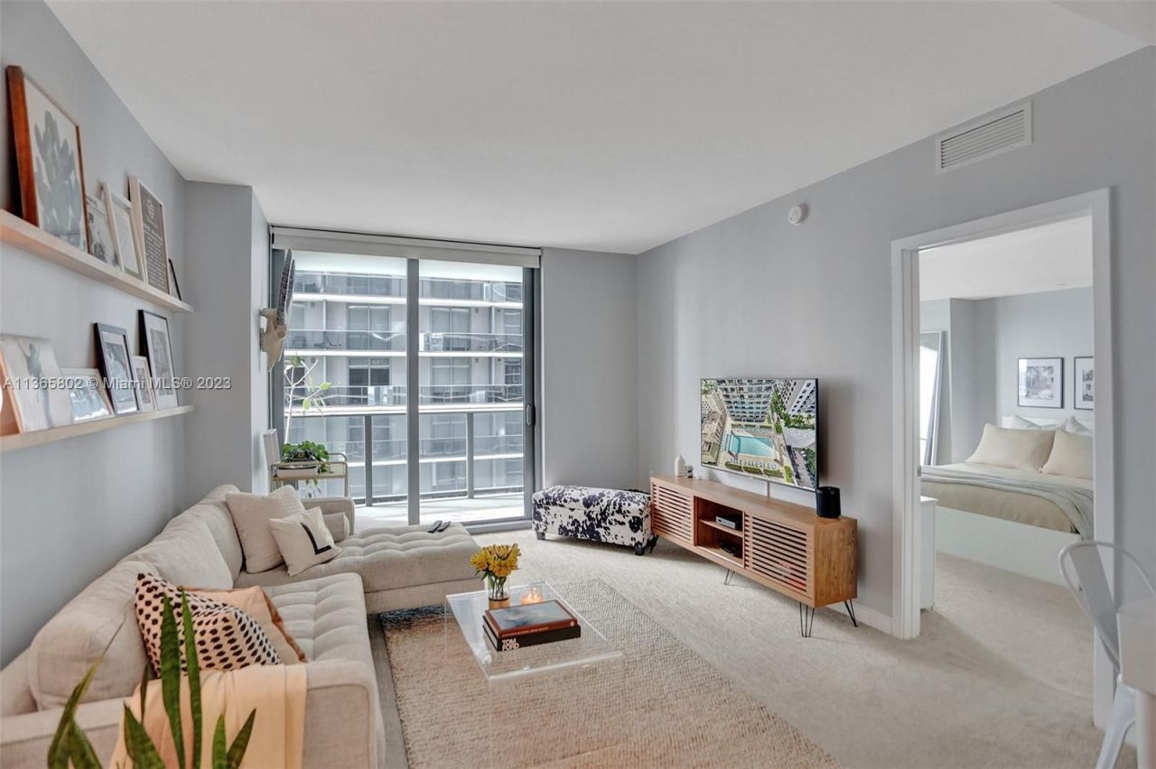 Flat in Miami, USA, 60 m² - picture 10