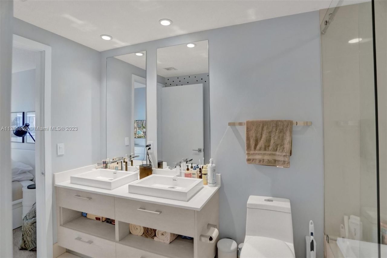 Flat in Miami, USA, 60 m² - picture 8