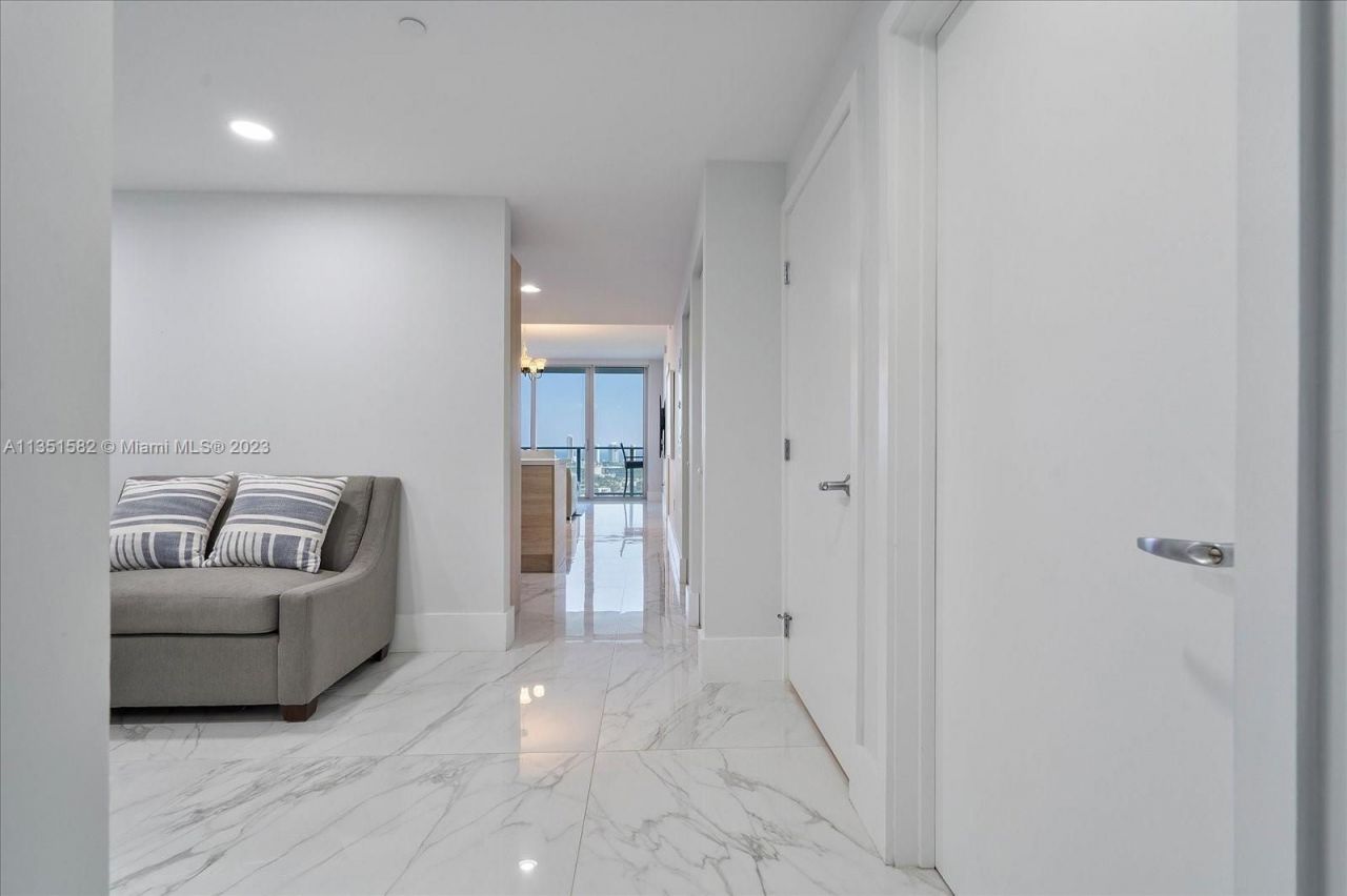 Piso en Miami, Estados Unidos, 100 m² - imagen 13