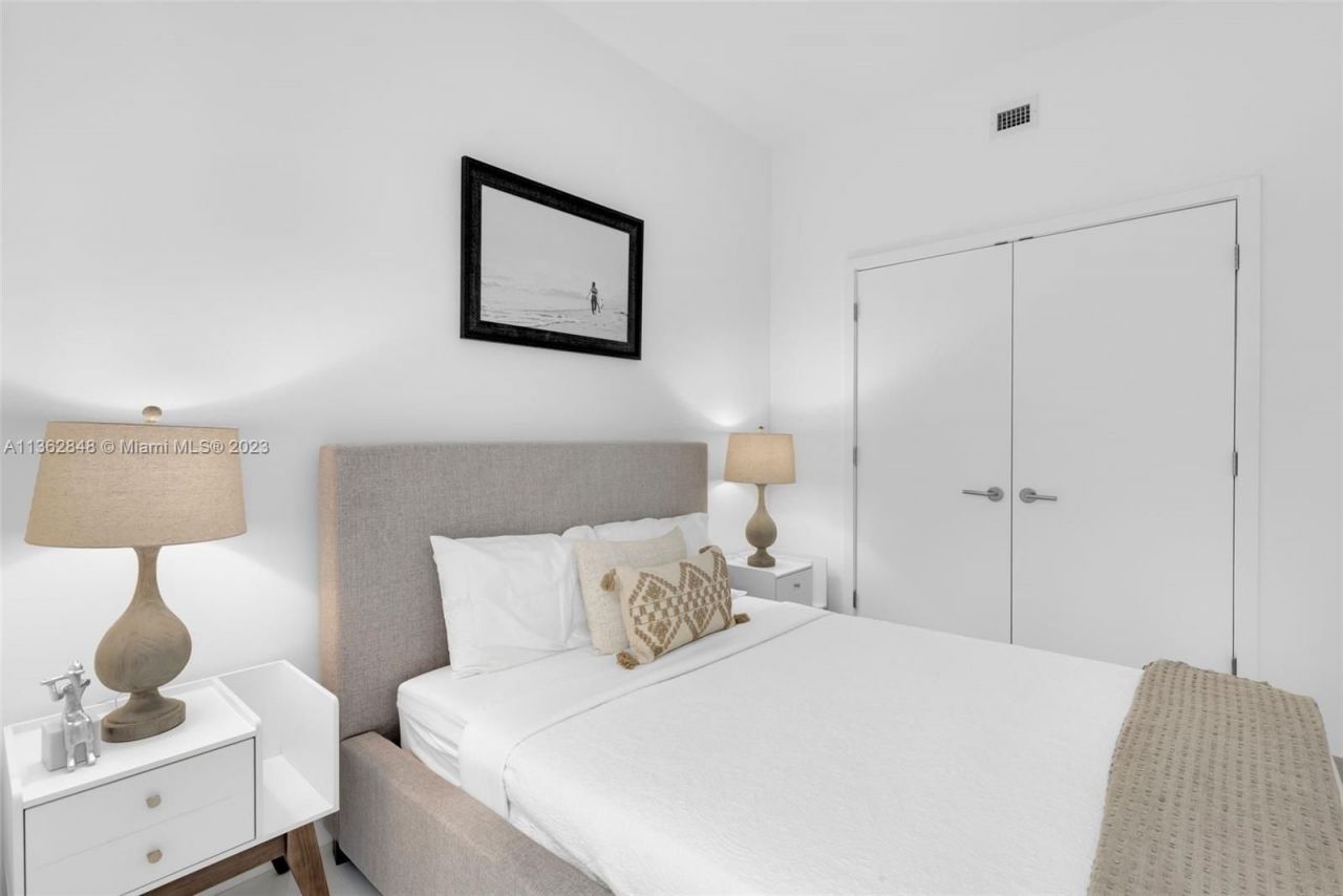 Flat in Miami, USA, 100 m² - picture 8