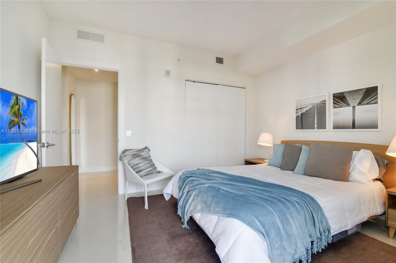 Flat in Miami, USA, 100 m² - picture 7