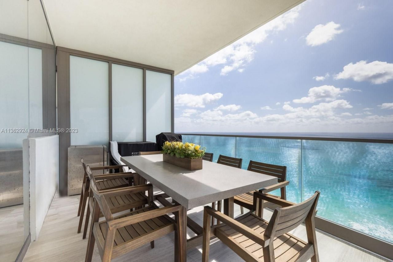 Flat in Miami, USA, 150 m² - picture 10