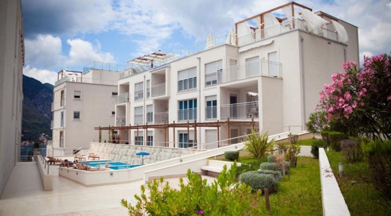 Wohnung in Kotor, Montenegro, 80 m² - Foto 1