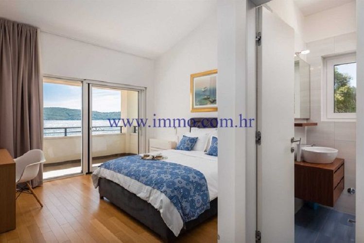 Villa in Sibenic, Croatia, 1 000 m² - picture 8