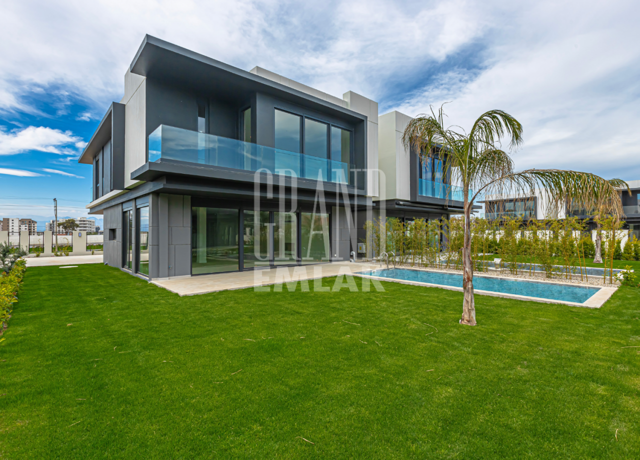 Villa in Antalya, Türkei, 250 m² - Foto 2